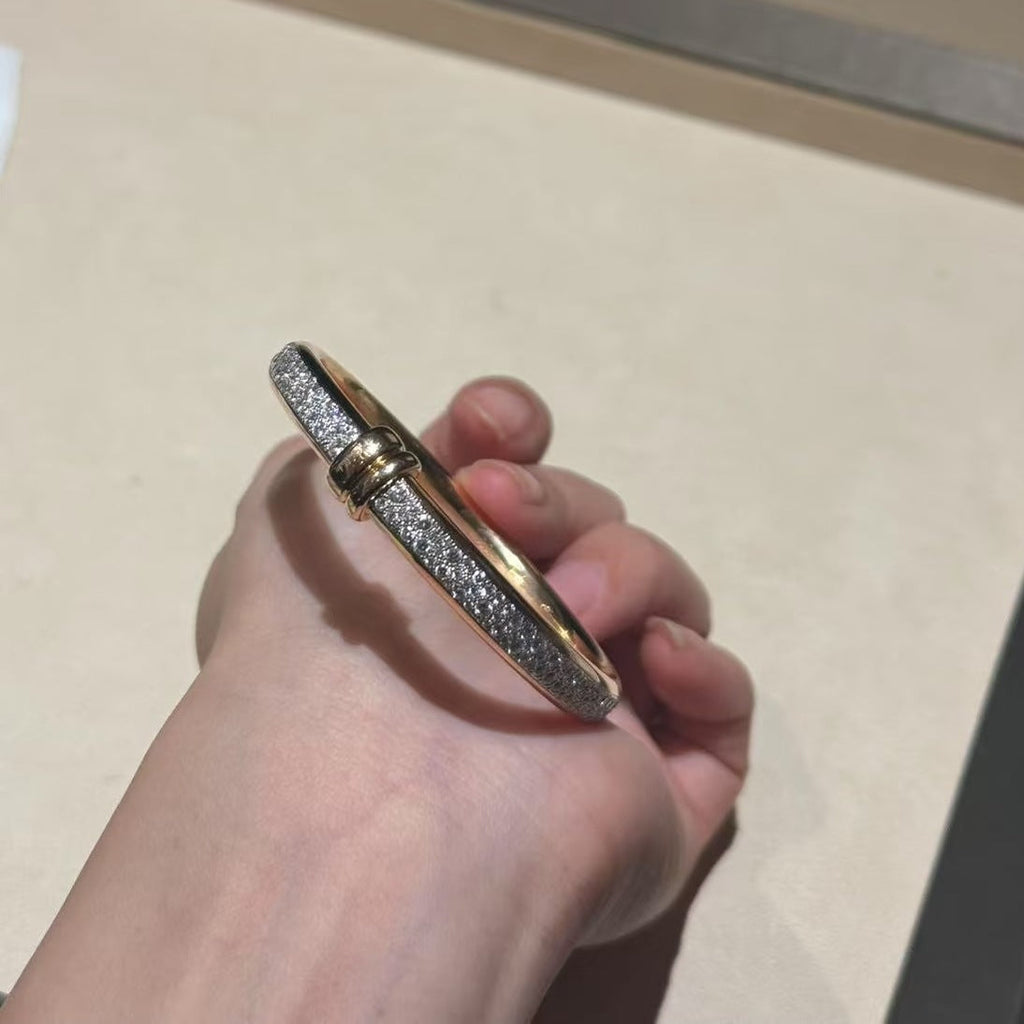 Pomellato Style Classic Cubic Zirconia Bangle