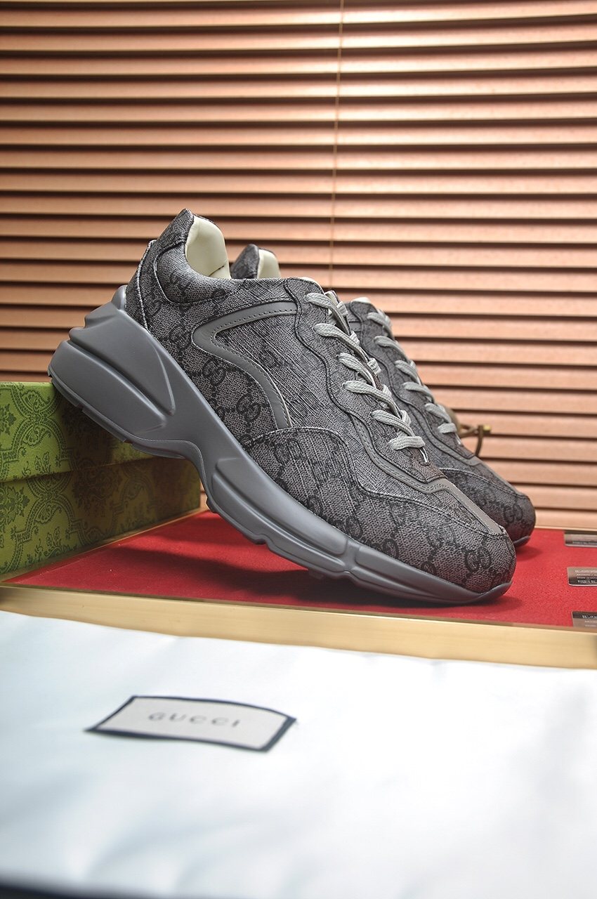 GUCCI Gray Patterned Low-Top Sneakers