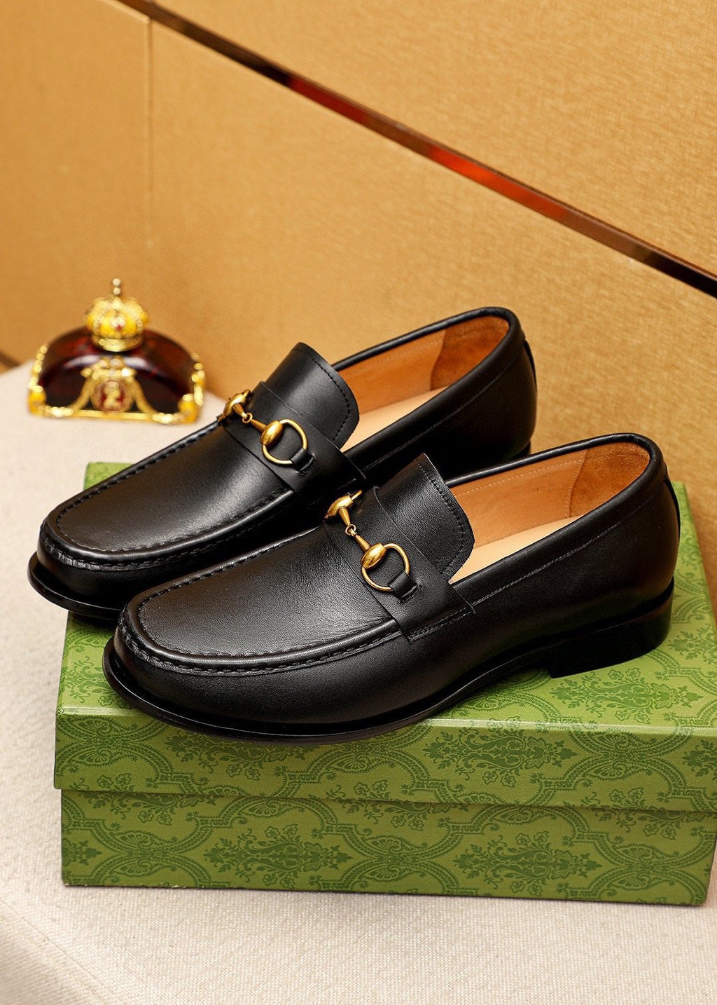 Gucci Leather Horsebit-Style Loafers